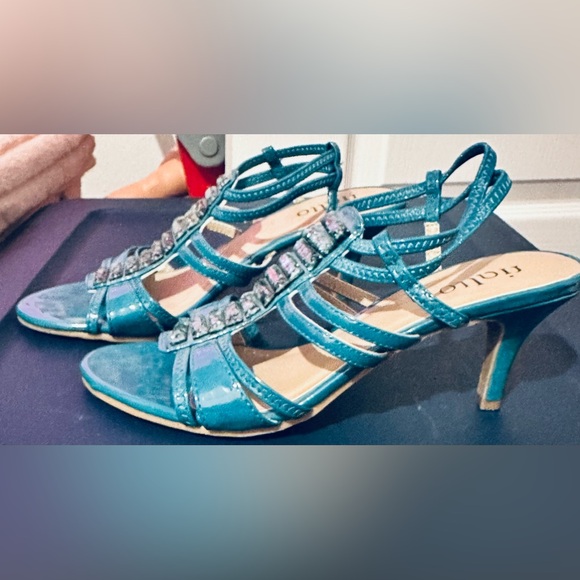 NEW Rialto Turquoise Kitten Heels with Open Top Beautiful 6.5 US M - Picture 5 of 16